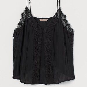 (NWT) H&M - black camisole top with lace (small)